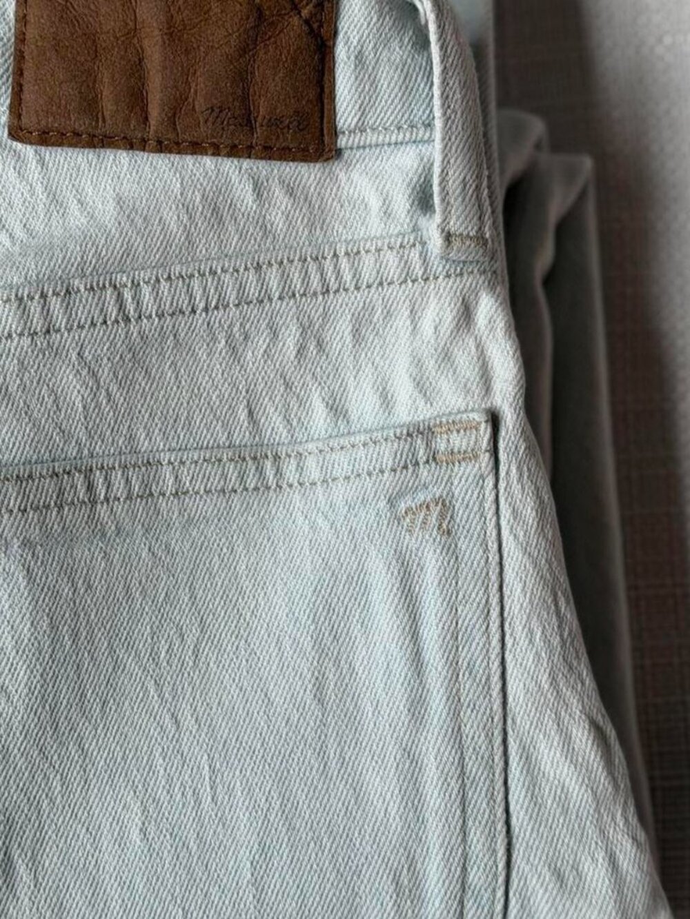 Madewell light wash perfect vintage jean (26P)